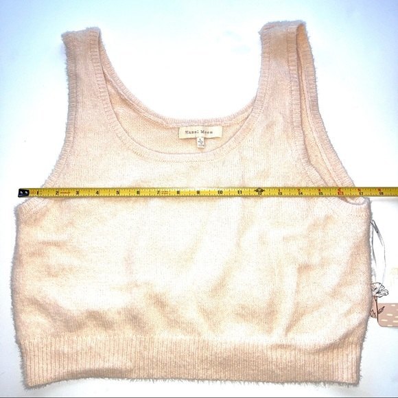 NWT Fuzzy Soft Y2K Crop Top Size Large - Picture 5 of 6
